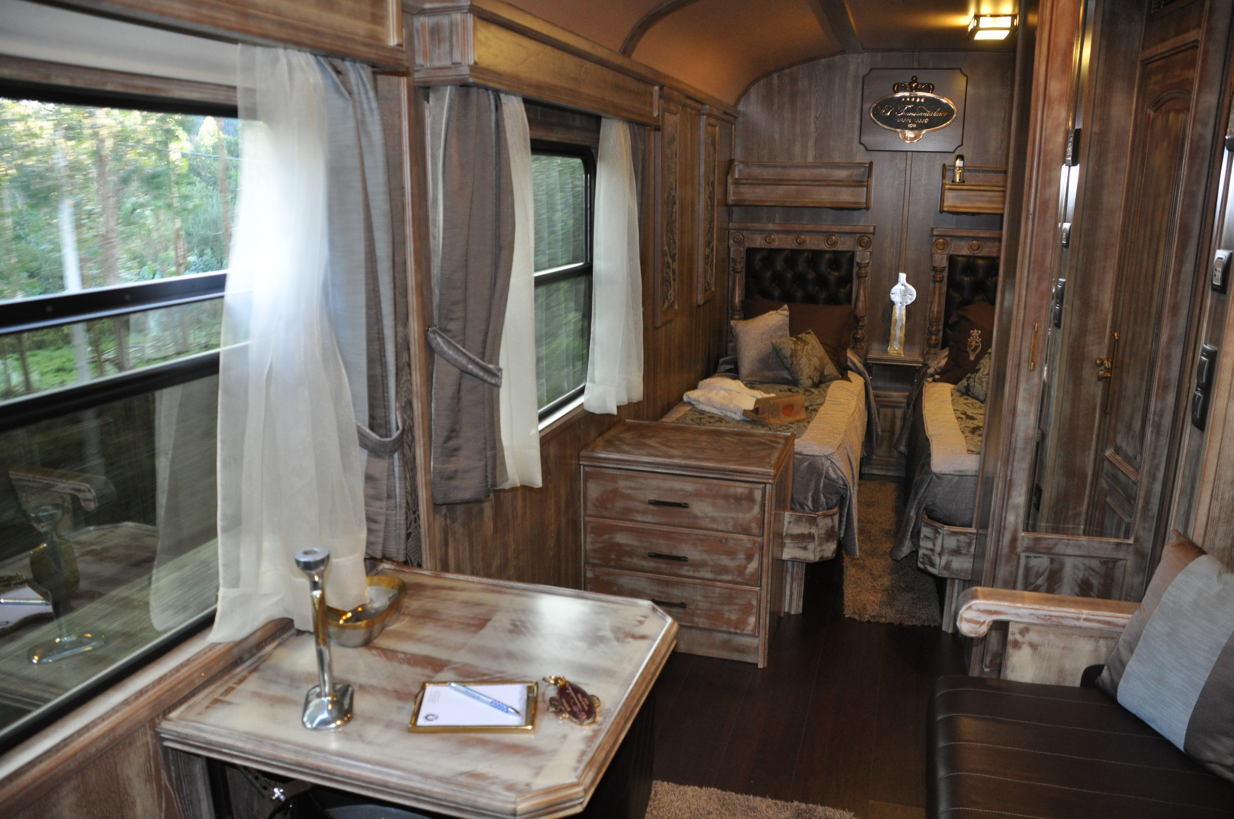 TwinCabin