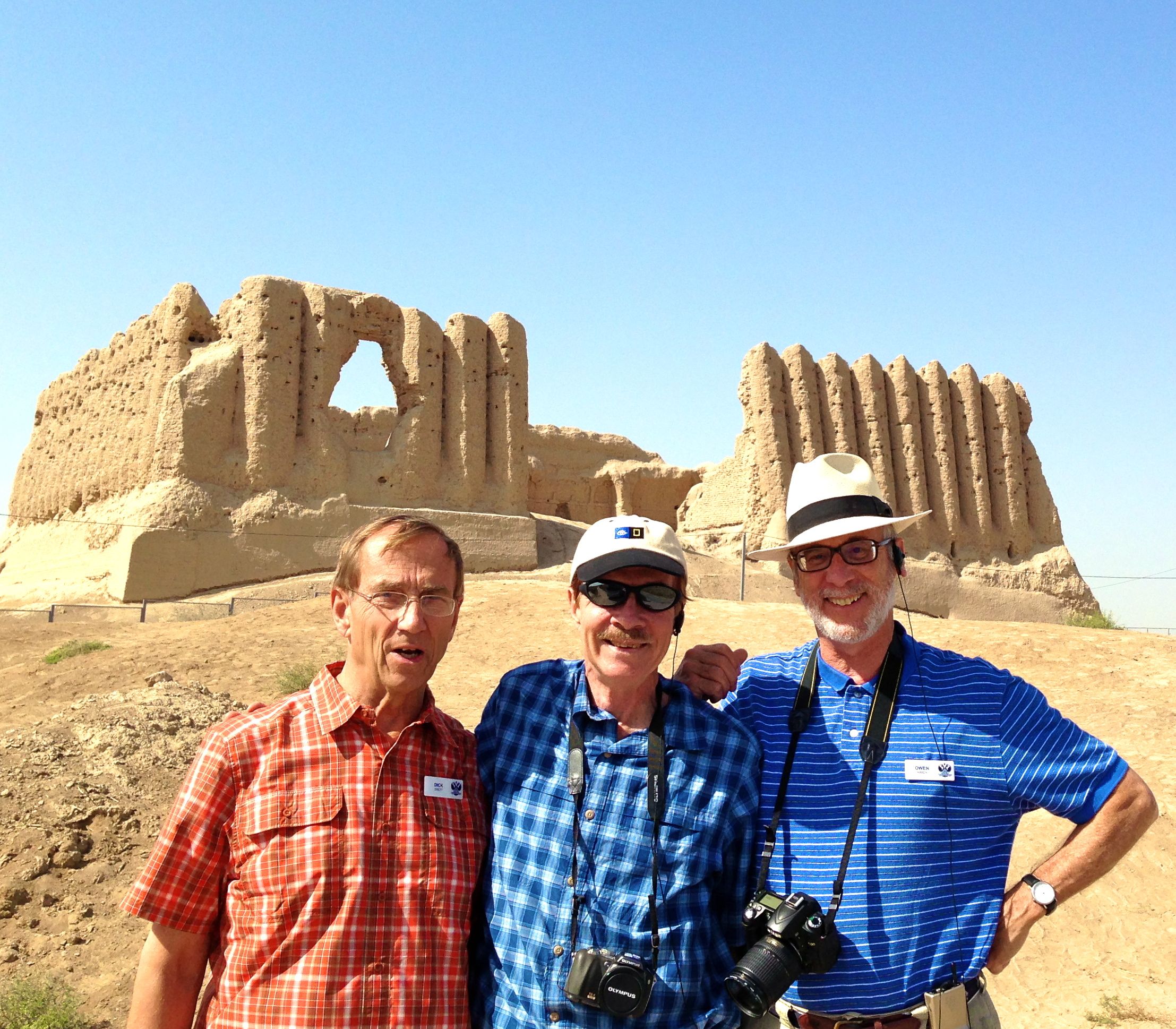 IMG_1818 - Men w Gengis Hole